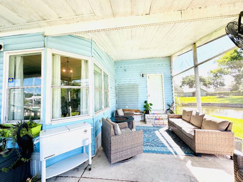 16 Henry Drive a Winter Haven, FL Mobile or Manufactured Home for Sale